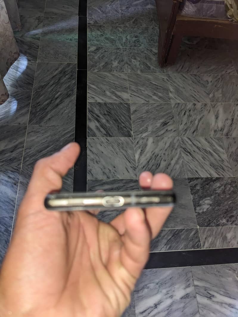 Google Pixel 6a 5