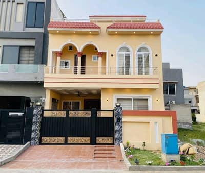 Spacious Prime Location House Is Available For sale In Ideal Location Of Citi Housing Society