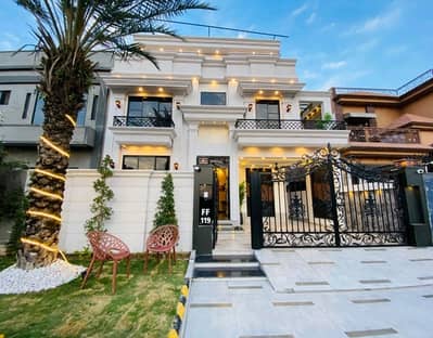 On Excellent Location Citi Housing Society House Sized 10 Marla For sale