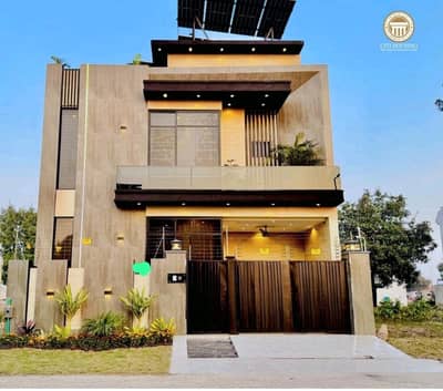 On Excellent Location House Of 5 Marla Available For sale In Citi Housing Society
