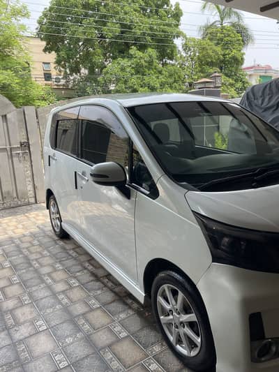 Daihatsu Move 2016