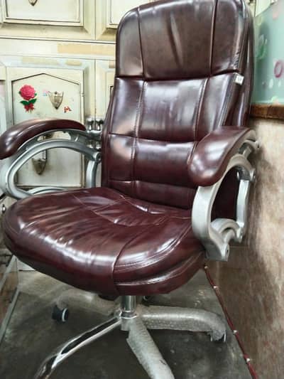 revolving chair h