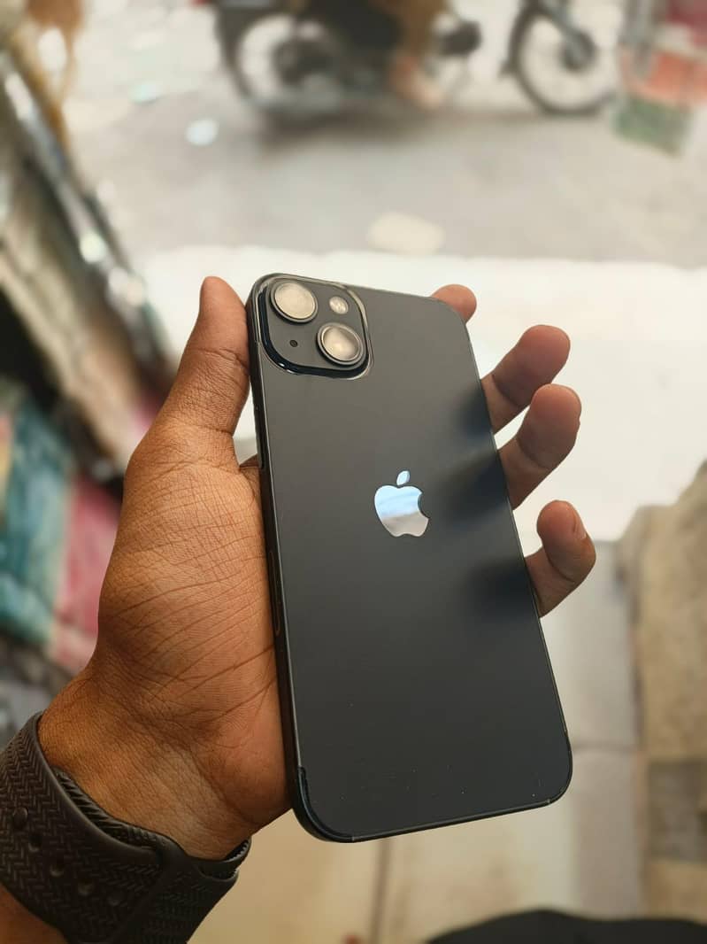 Apple iPhone 13 1