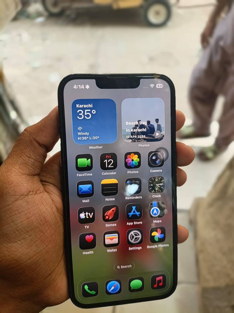 Apple iPhone 13 3