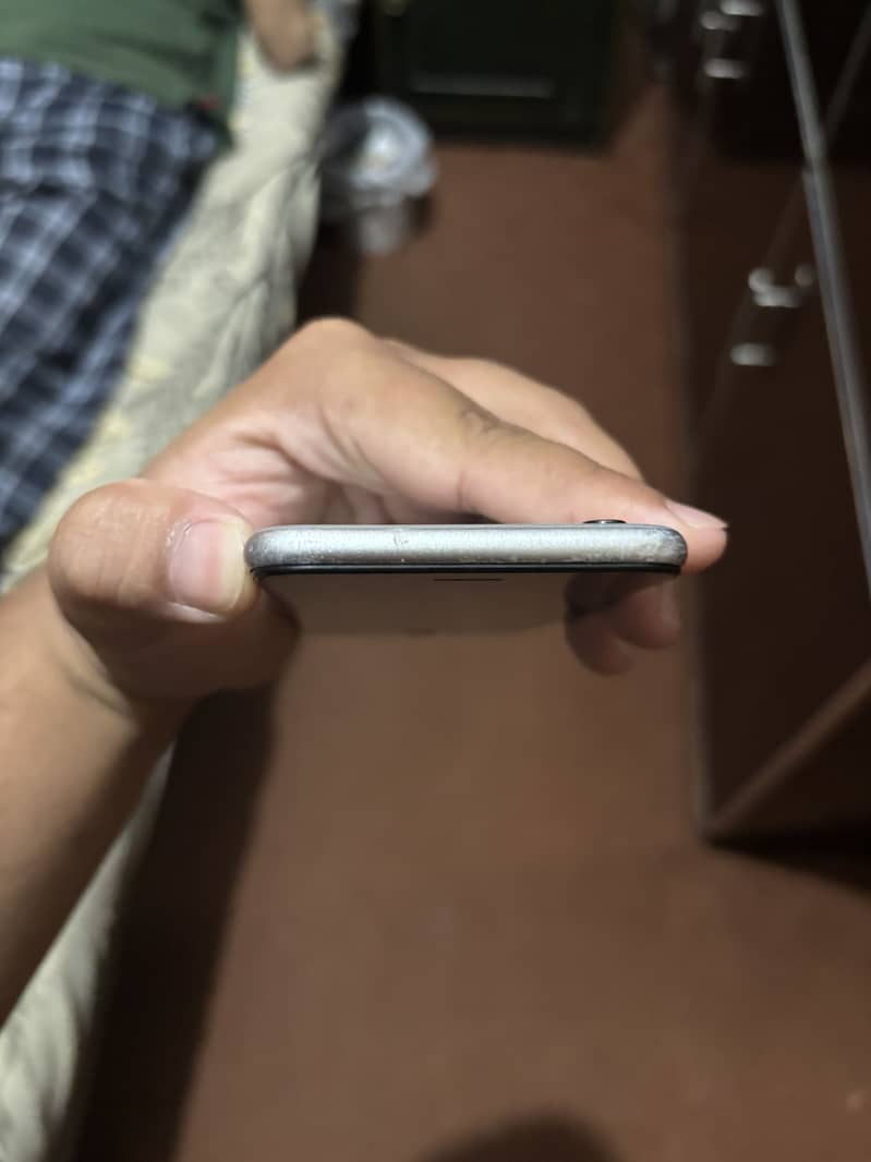 Apple iPhone 6 4