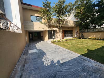 HOUSE FOR RENT IN F-6