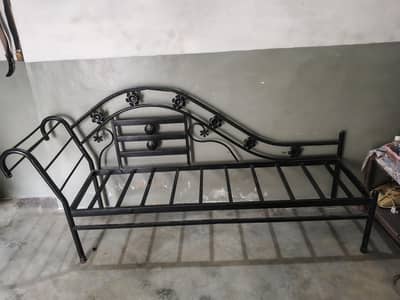 Sofa iron