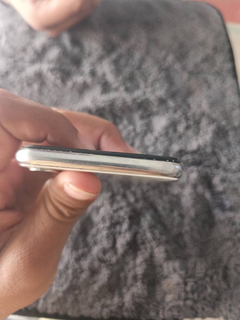 Apple iPhone X 2