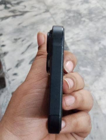 Apple iPhone 14 2