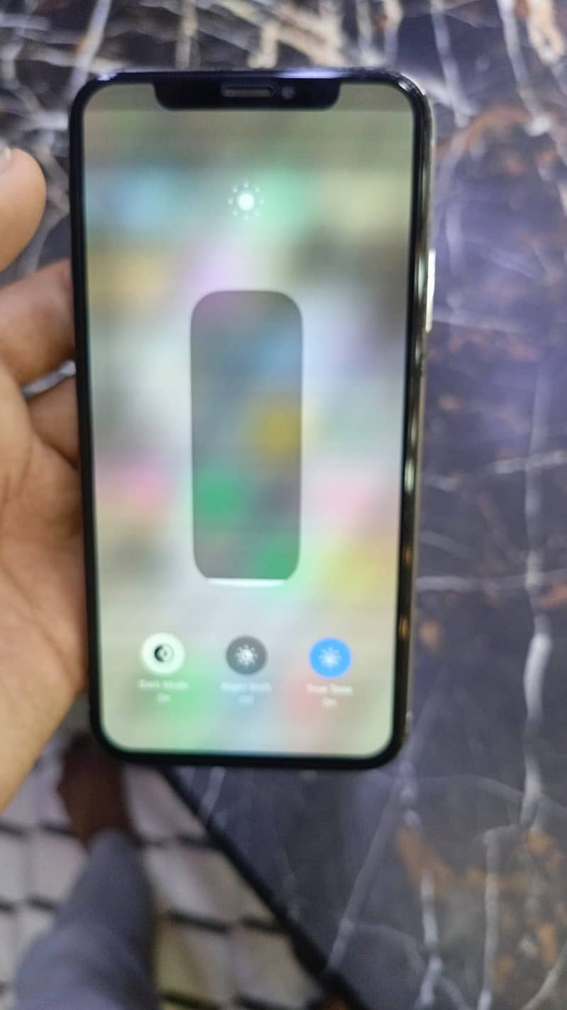 Apple iPhone X 4