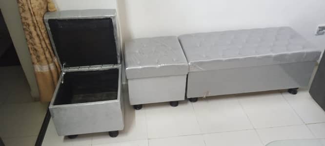 Sethi 4 Seater