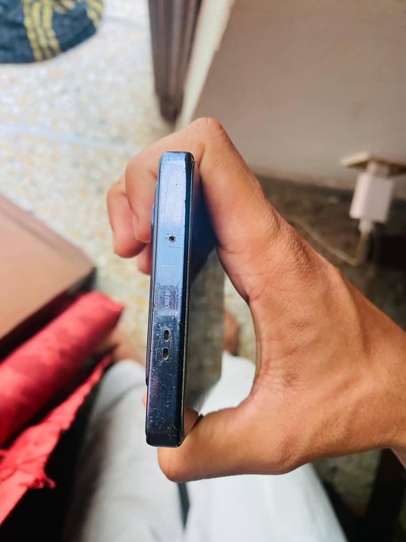 Infinix Note 40 4