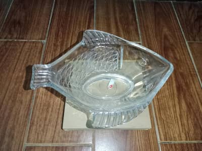 Fish shaped glass bowl