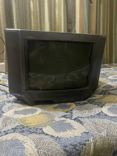 tv work properly gud condition