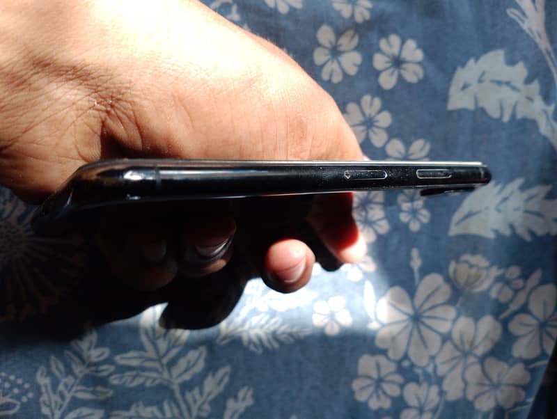 Apple iPhone X 2