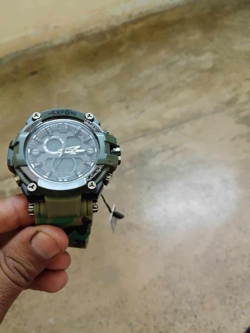 WATCH 4