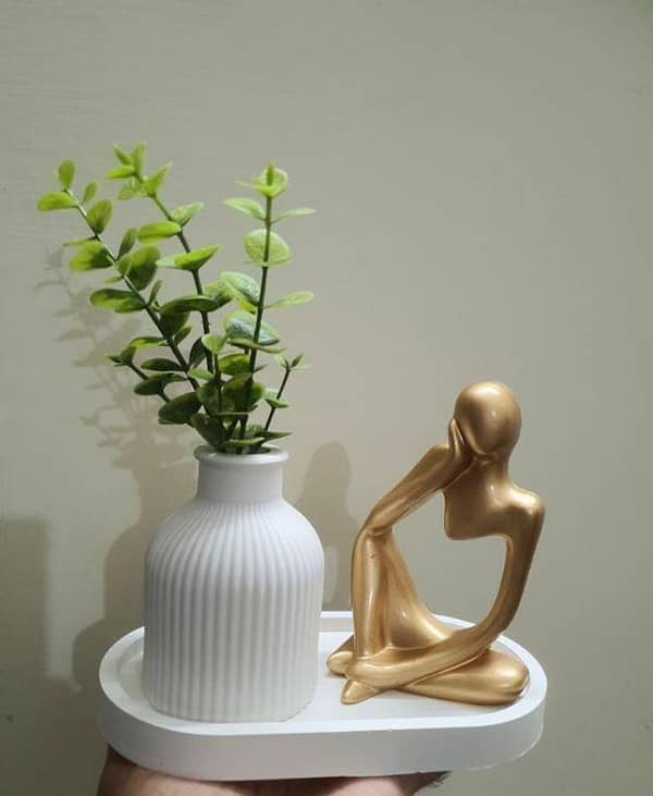 Set of 3 Home Decor Items - Thinker Statue, Mini Vase & Oval Tray | Elegant Handmade Abstract Sculpture | Modern Aesthetic Accent Piece | Premium Cement & Gypsum Material