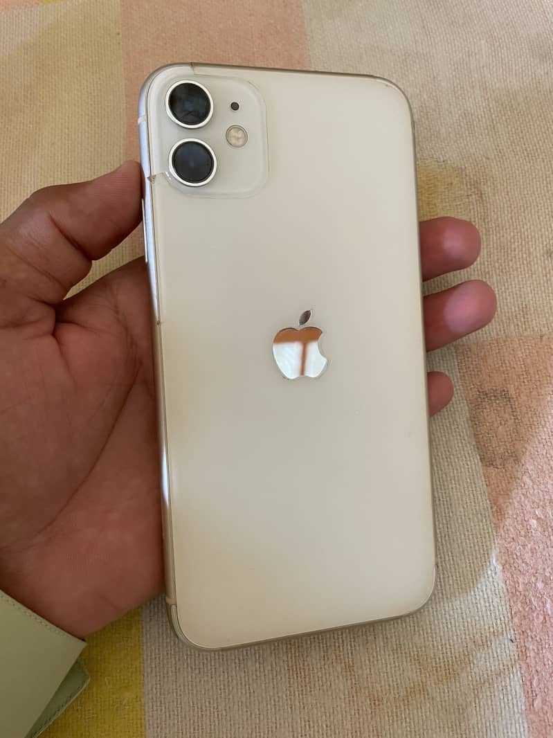 IPHONE 11 0