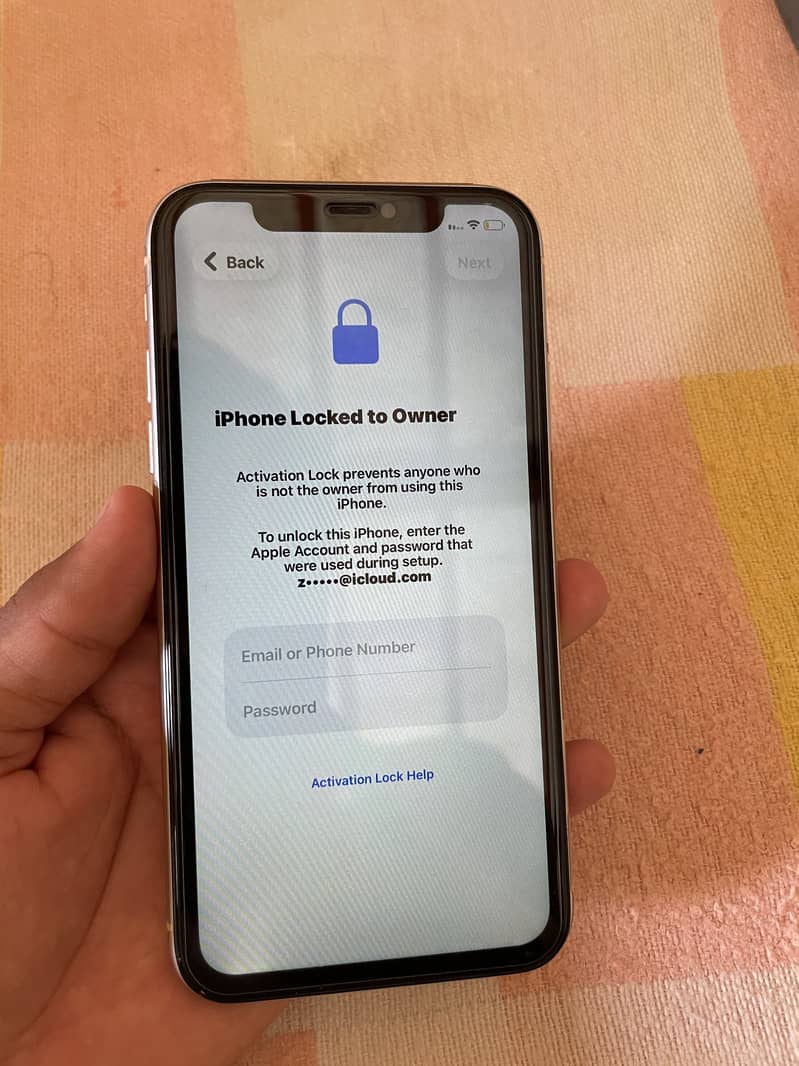 IPHONE 11 4