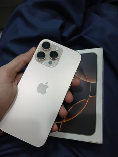 Apple iPhone 16 Pro Max