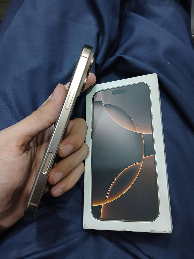 Apple iPhone 16 Pro Max 3