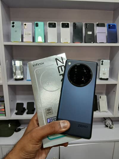 Infinix Zero 40 8Gb 256Gb ( 6 Months warranty) complete box