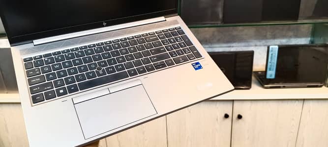 Hp ZBook Firefly 15G8 Core i7 11th Generation G7 Processor 16gb ram1