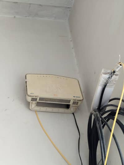 Huawei HG8145C  Wi-Fi Router