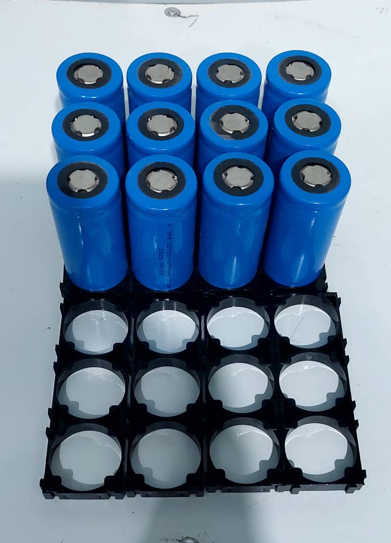 lithium cell 11