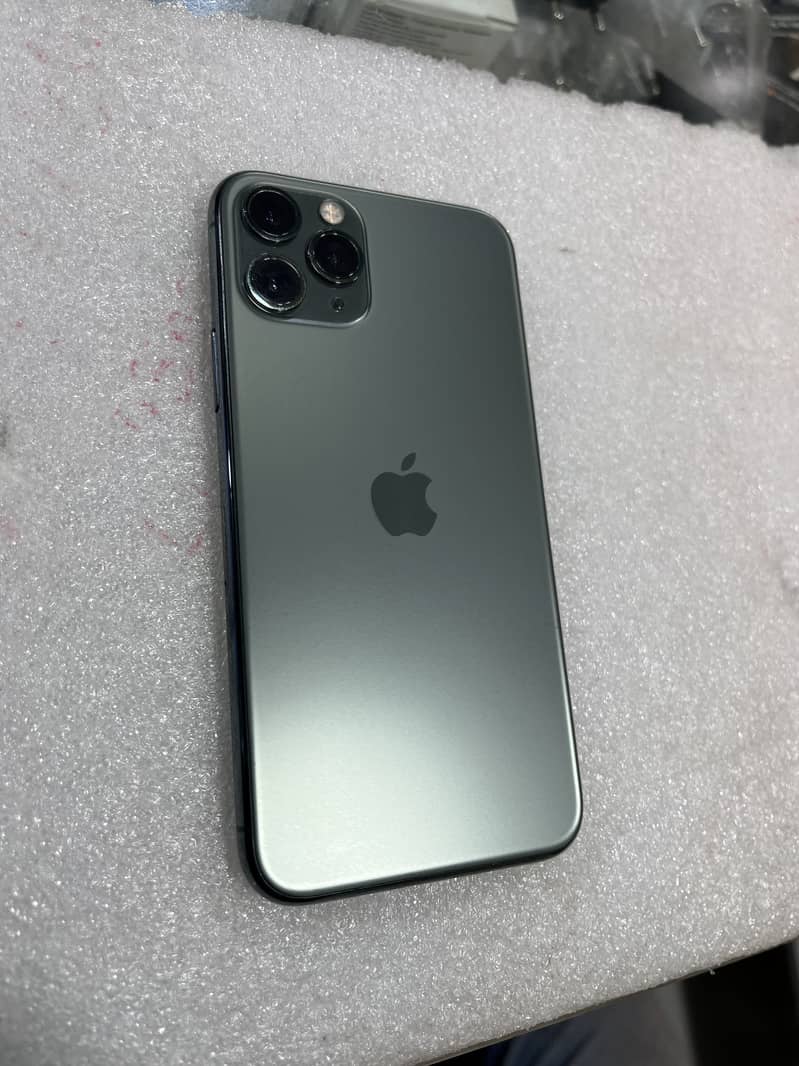 Apple iPhone 11 Pro 1