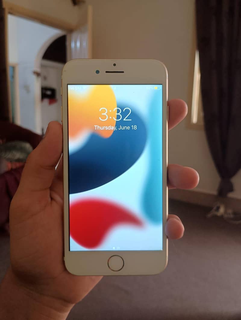 Apple iPhone 7 4