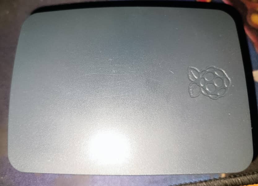 raspberry pi 3 model b with case 5