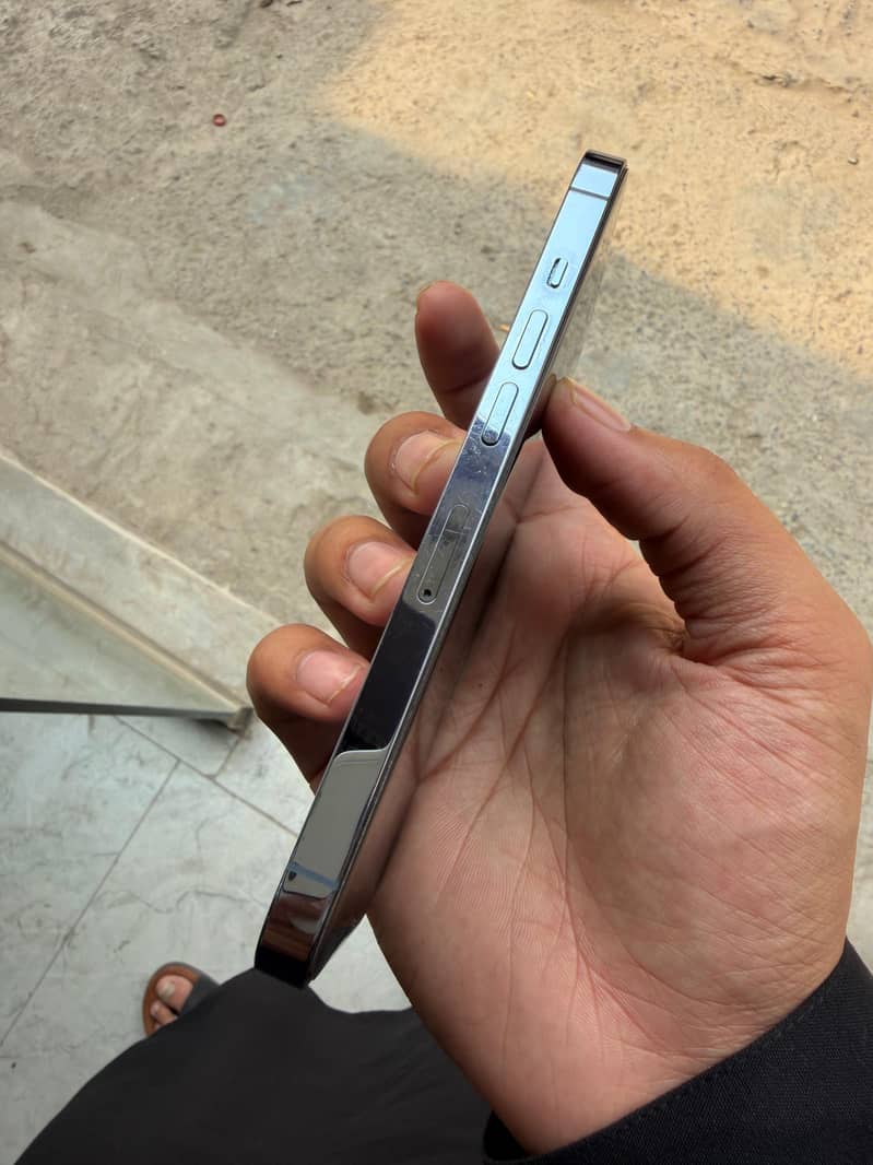 IPhone 13 pro 6