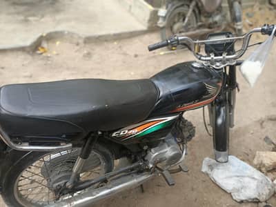 Honda CD 70 bike