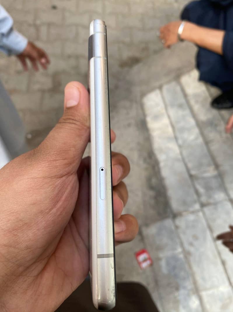 Google Pixel 7a 2