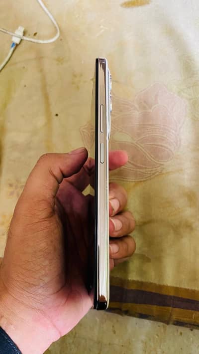 Vivo Y29