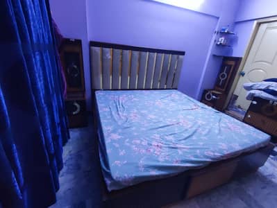 Bedroom Set – Neat & Clean Condition | 4 Piece Set | Ready to Use