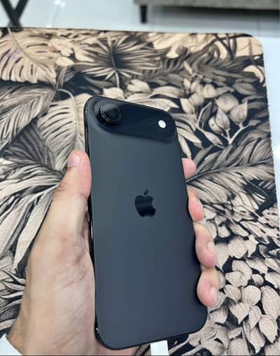 Apple iPhone 17 Air jv