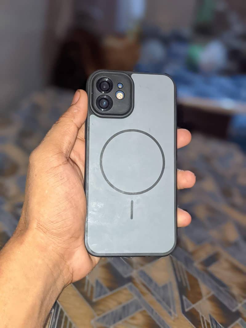 Apple iPhone 12 1