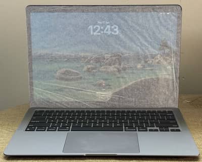 MacBook Air M1 13” A2337 | 8GB RAM | 256GB SSD | Only 11 Cycle Count