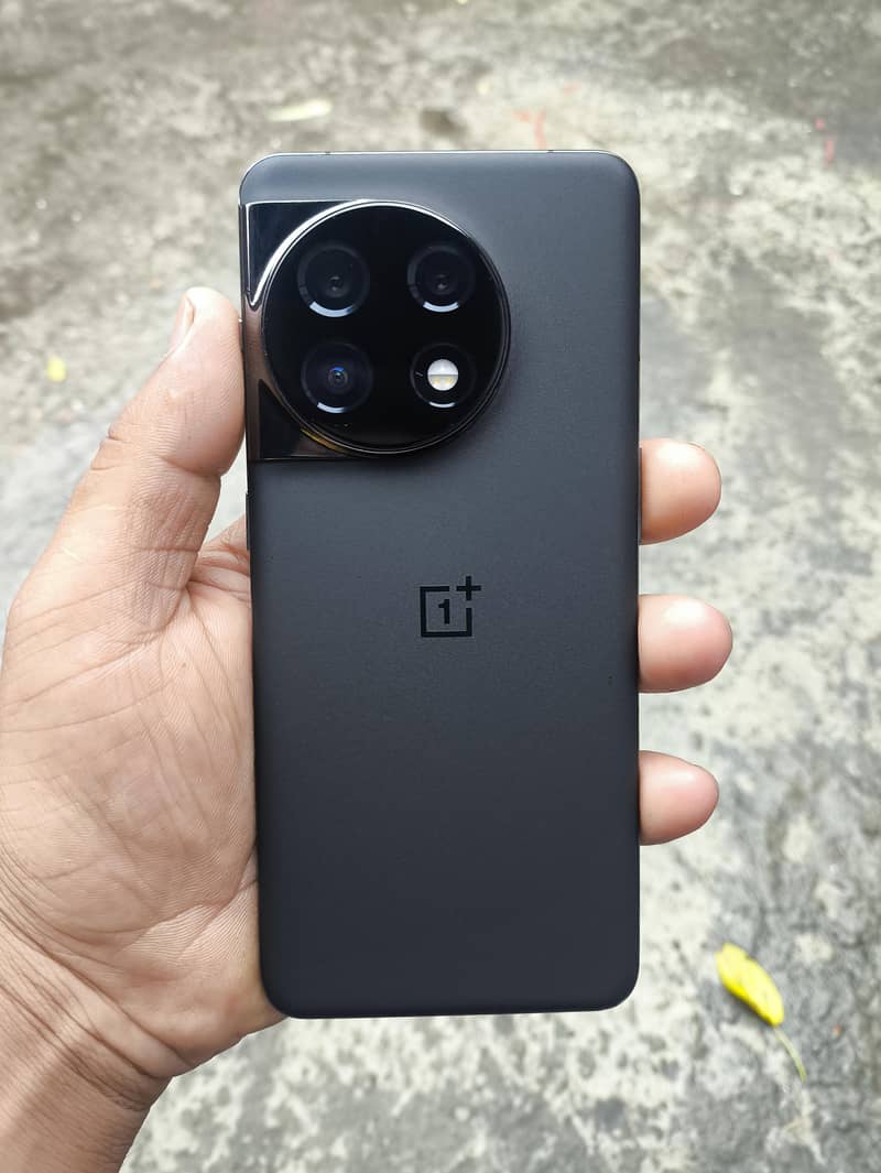 OnePlus 11 2