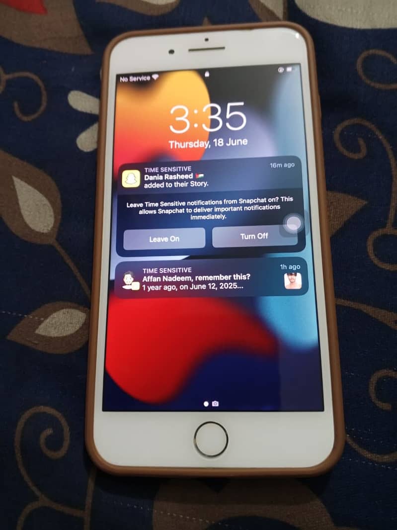 Apple iPhone 7 Plus 1