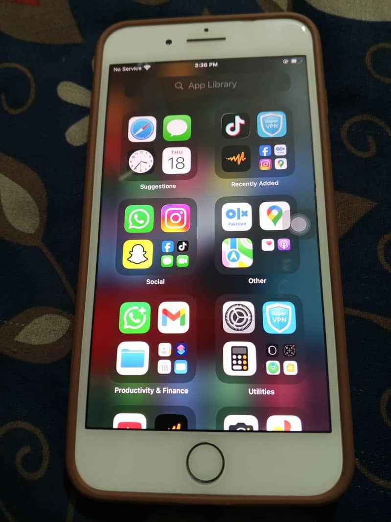 Apple iPhone 7 Plus 5