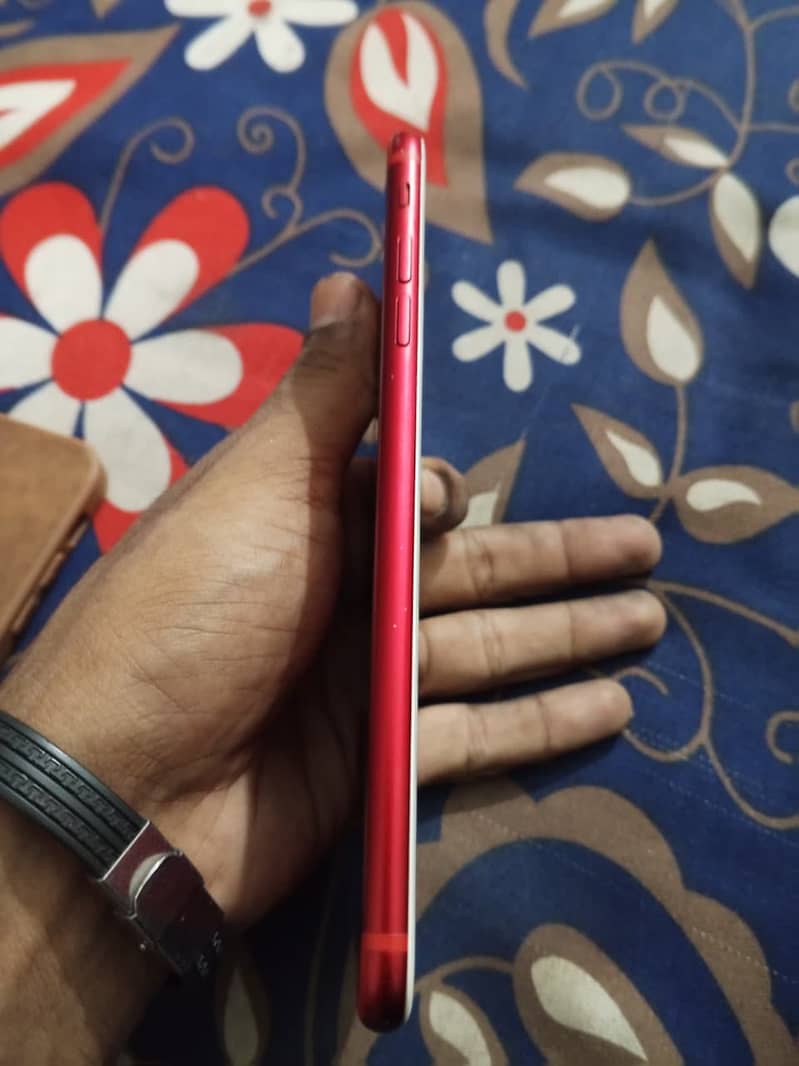 Apple iPhone 7 Plus 6
