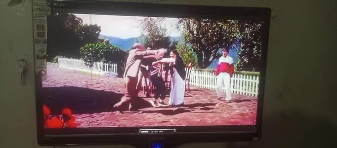 Lenova led tv 24 inch all ok aik lain he bas
