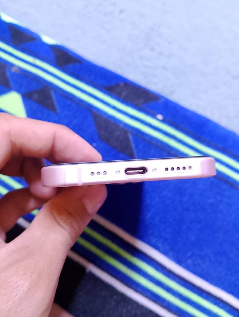 Iphone 15 2