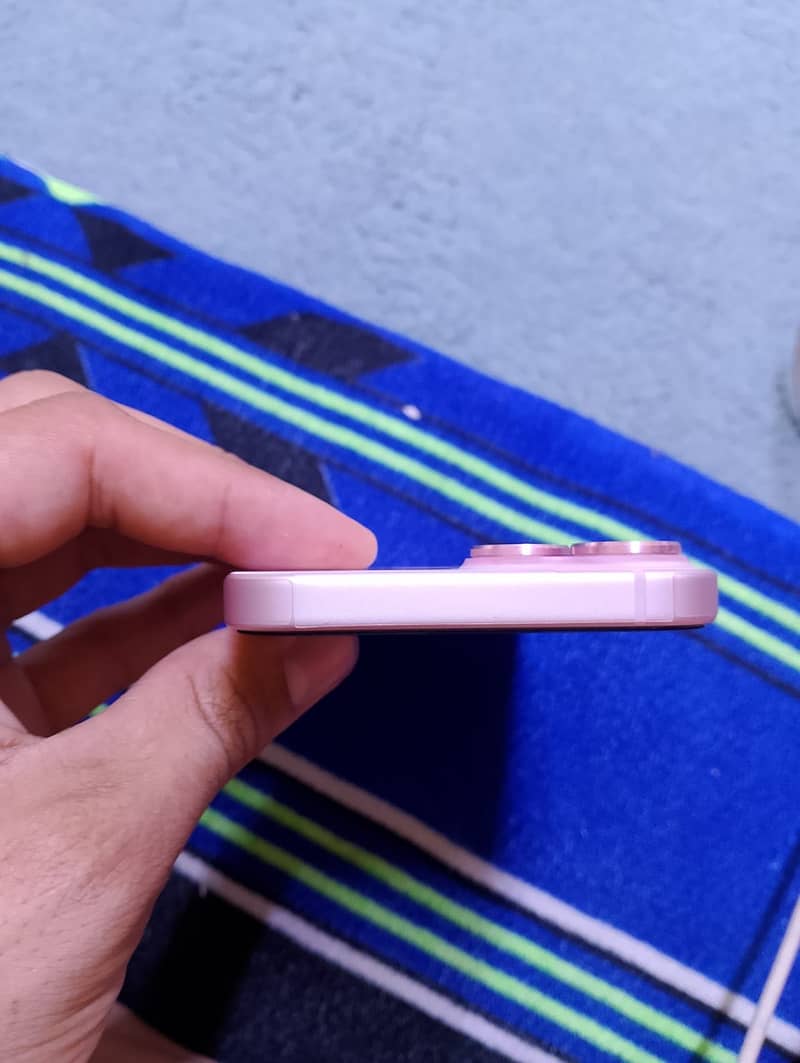 Iphone 15 4