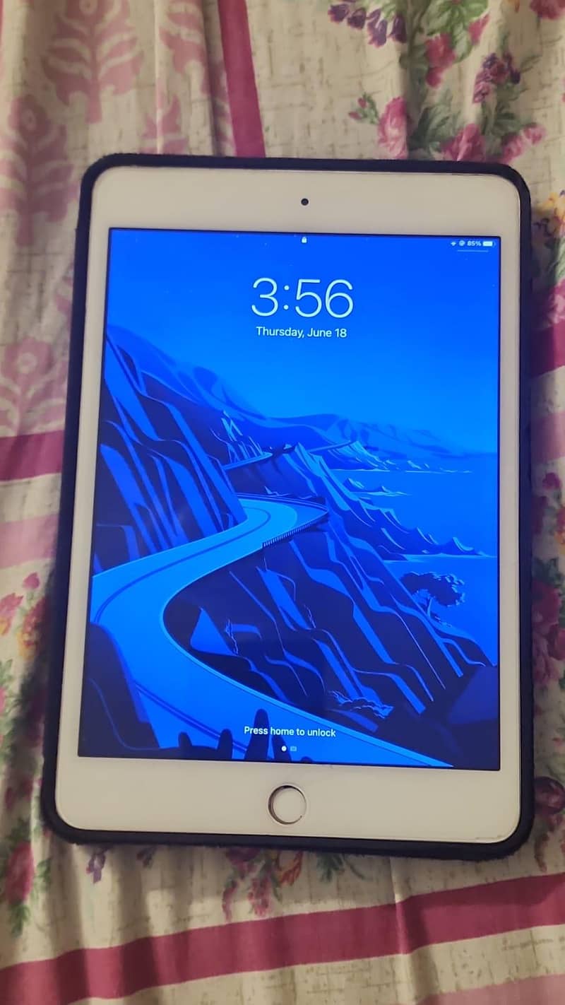 iPad mini 4 128ab 1