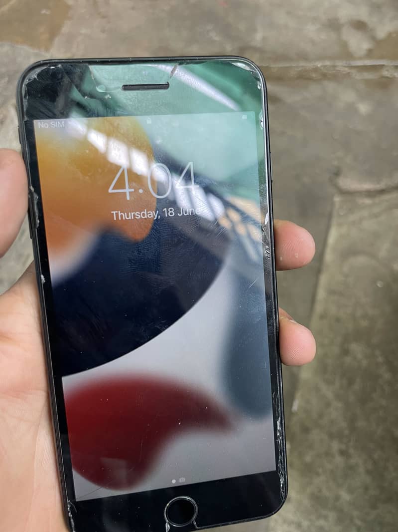 Apple iPhone 7 Plus 5