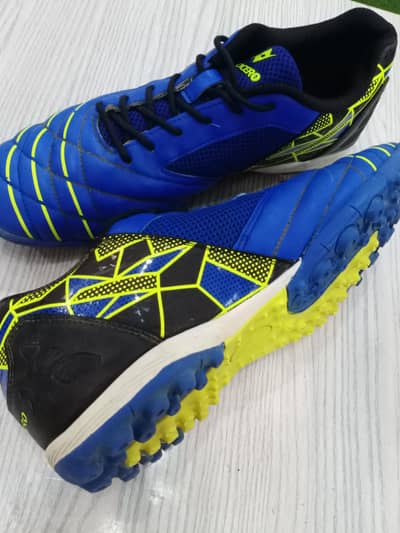 Cicero brand original football shoes